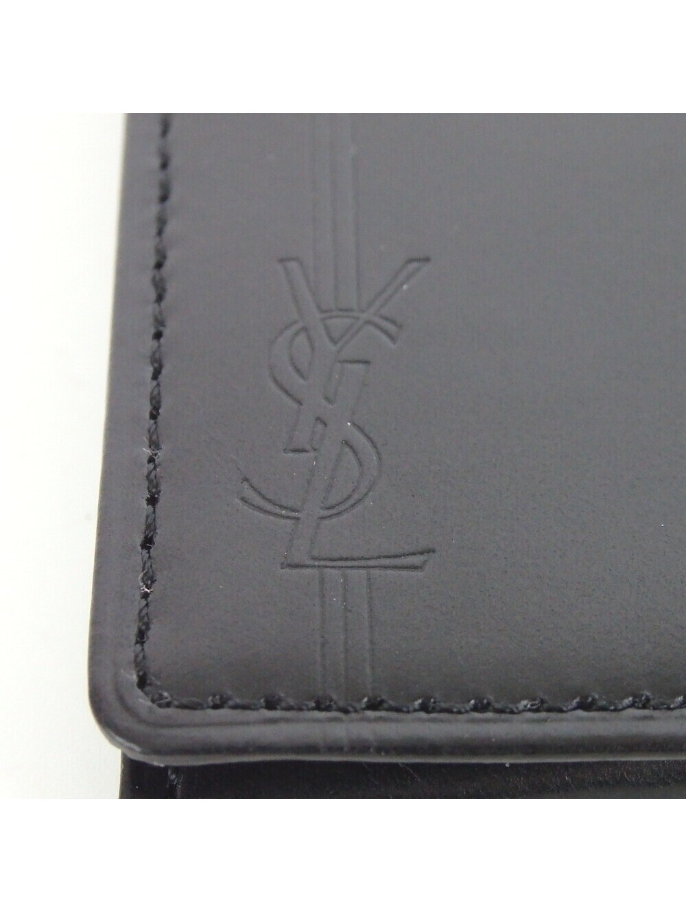 Authentic Yves Saint Laurent card case  leather[Used] - Picture 9 of 15